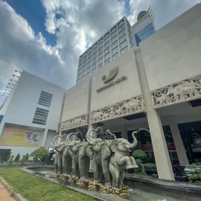 Elephants hotel