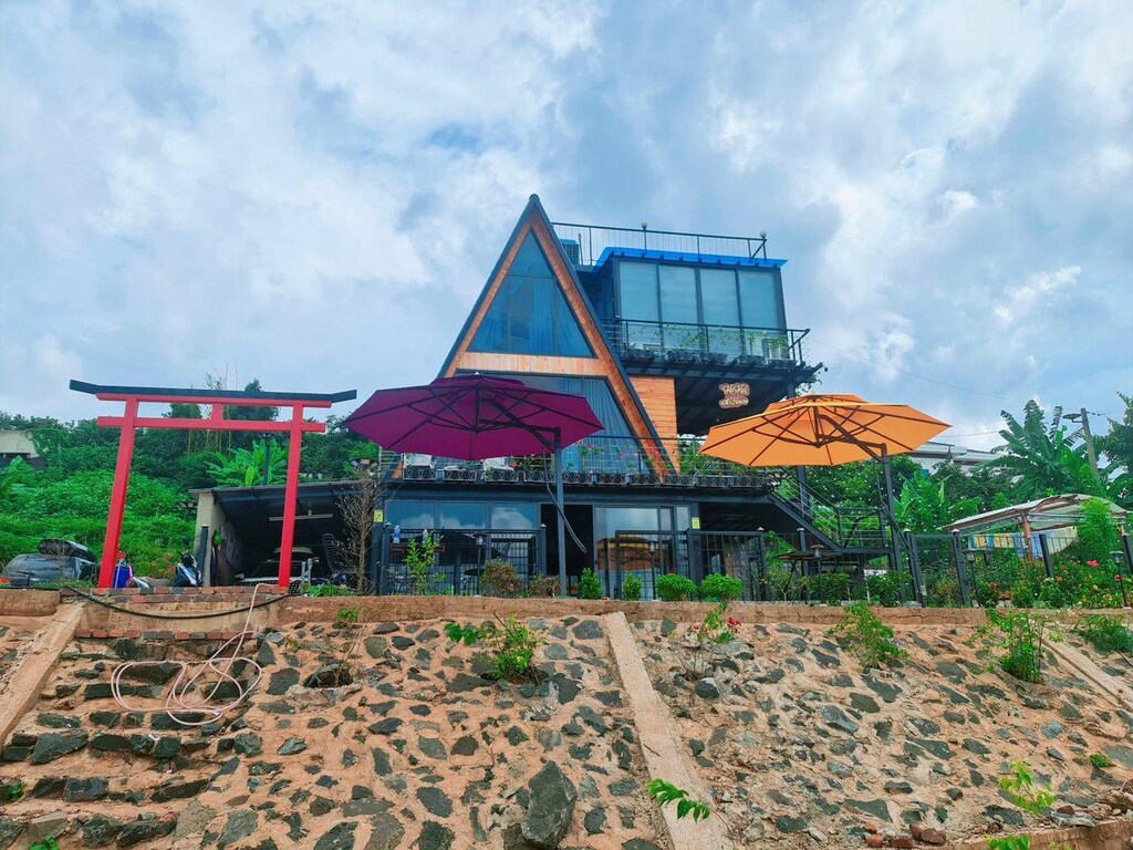 HOMESTAY