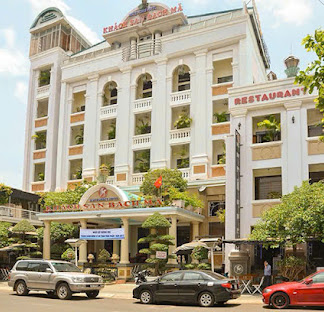 Khách sạn Bạch Mã